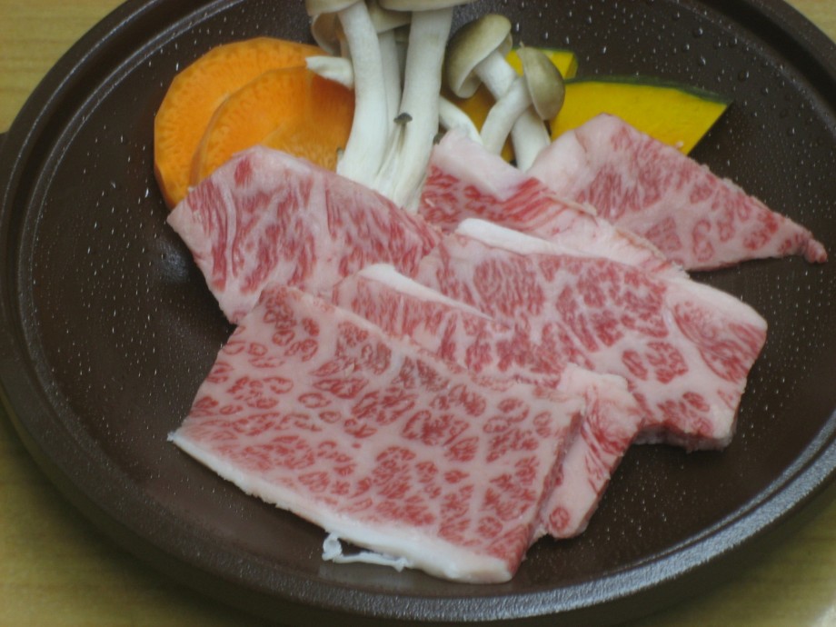 熊野牛の陶板焼き 熊野牛の陶板焼き